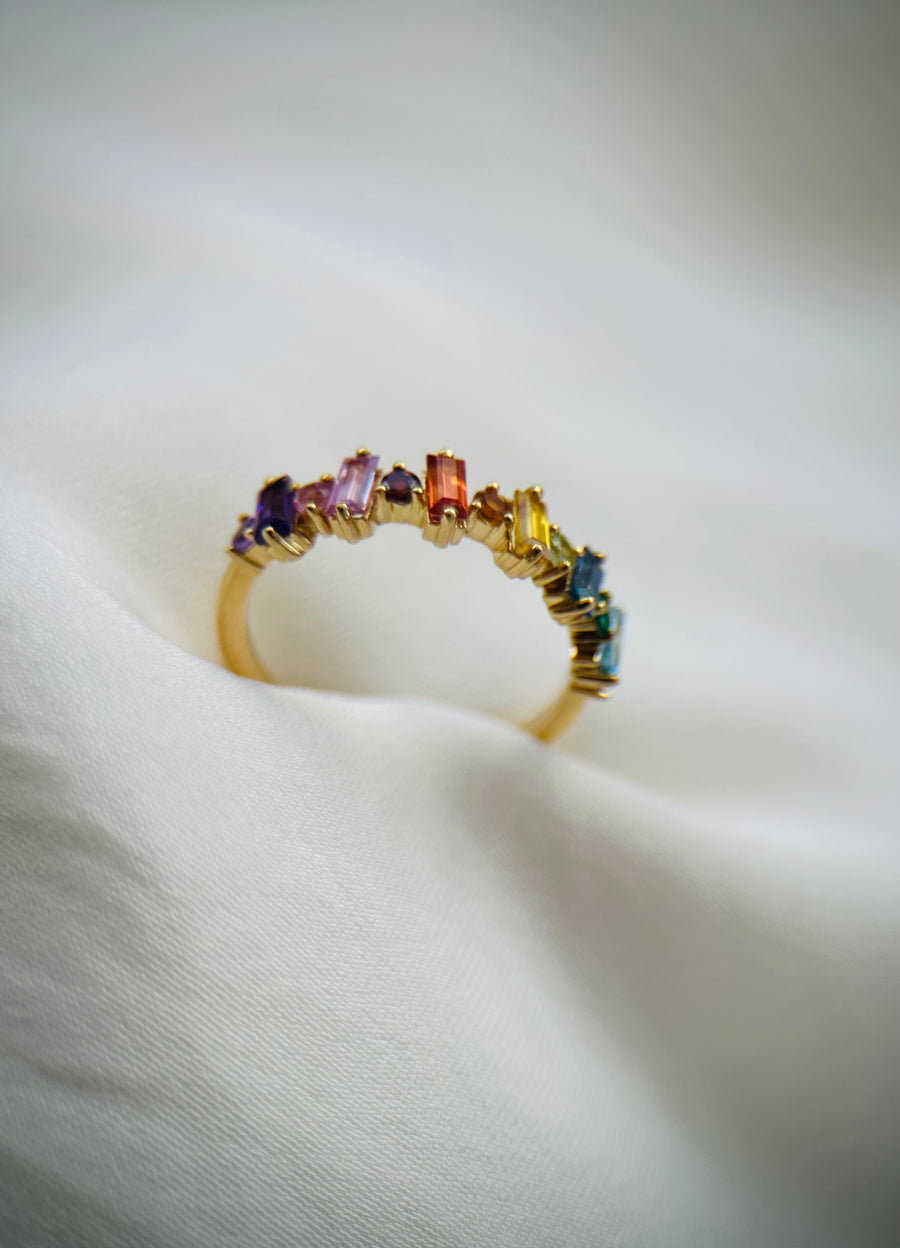 Jewels - 18k gold multi coloured sapphire ring
