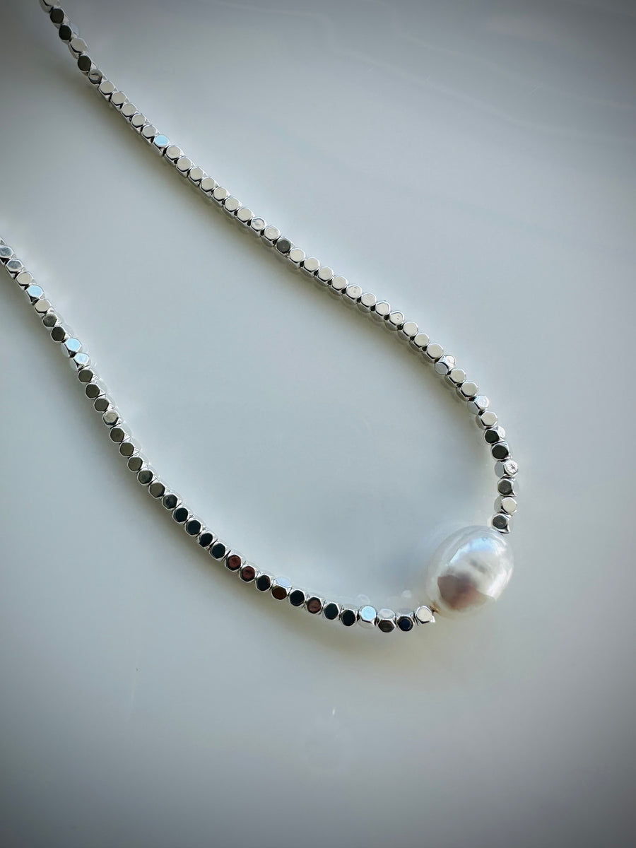 Freshwater Baroque Pearl  necklace
