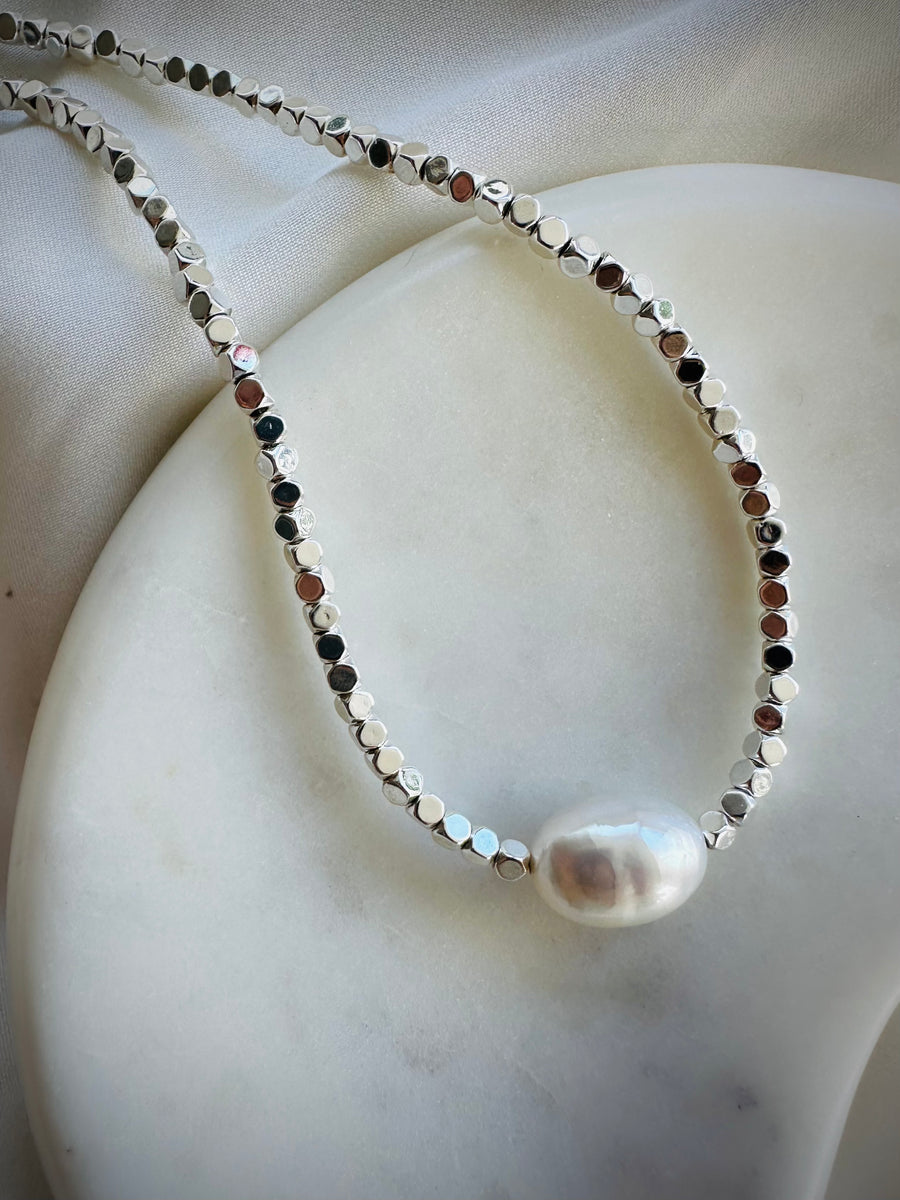 Freshwater Baroque Pearl  necklace