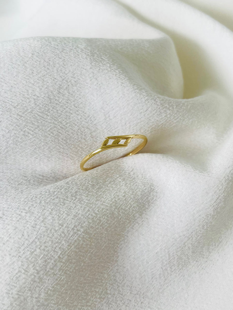 18ct Yellow Gold Ring - Ava