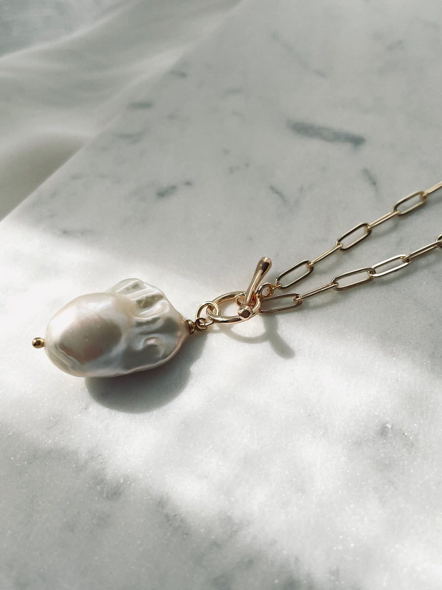 Elodie - Freshwater Baroque Pearl necklace