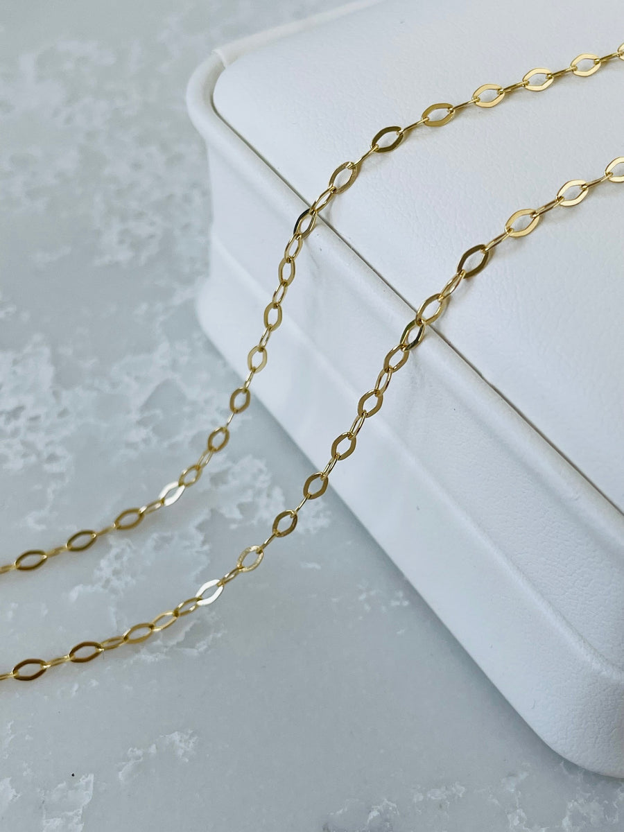 18ct Yellow Gold Link Chain - width 2mm