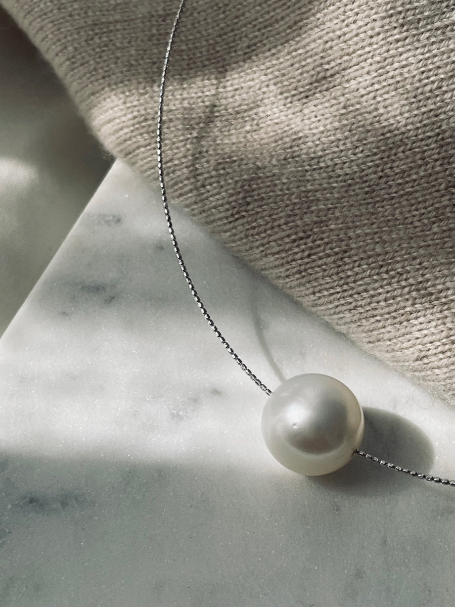 White South Sea Pearl Silver Omega Chain Floating Necklace