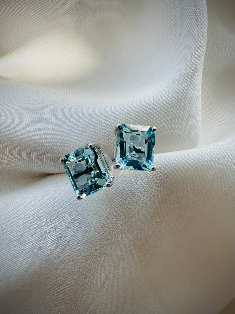 Agata - 18k White Gold Aquamarine Earring Studs