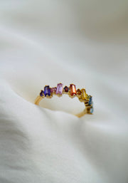 Jewels - 18k gold multi coloured sapphire ring