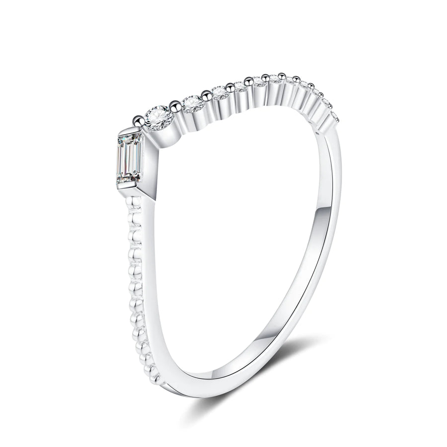 Freya - 18k White Gold Baguette Diamond Ring