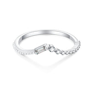 Freya - 18k White Gold Baguette Diamond Ring