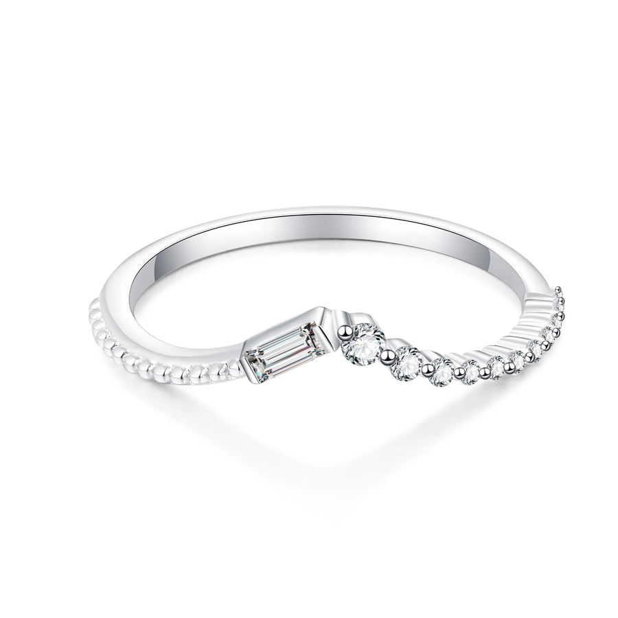 Freya - 18k White Gold Baguette Diamond Ring