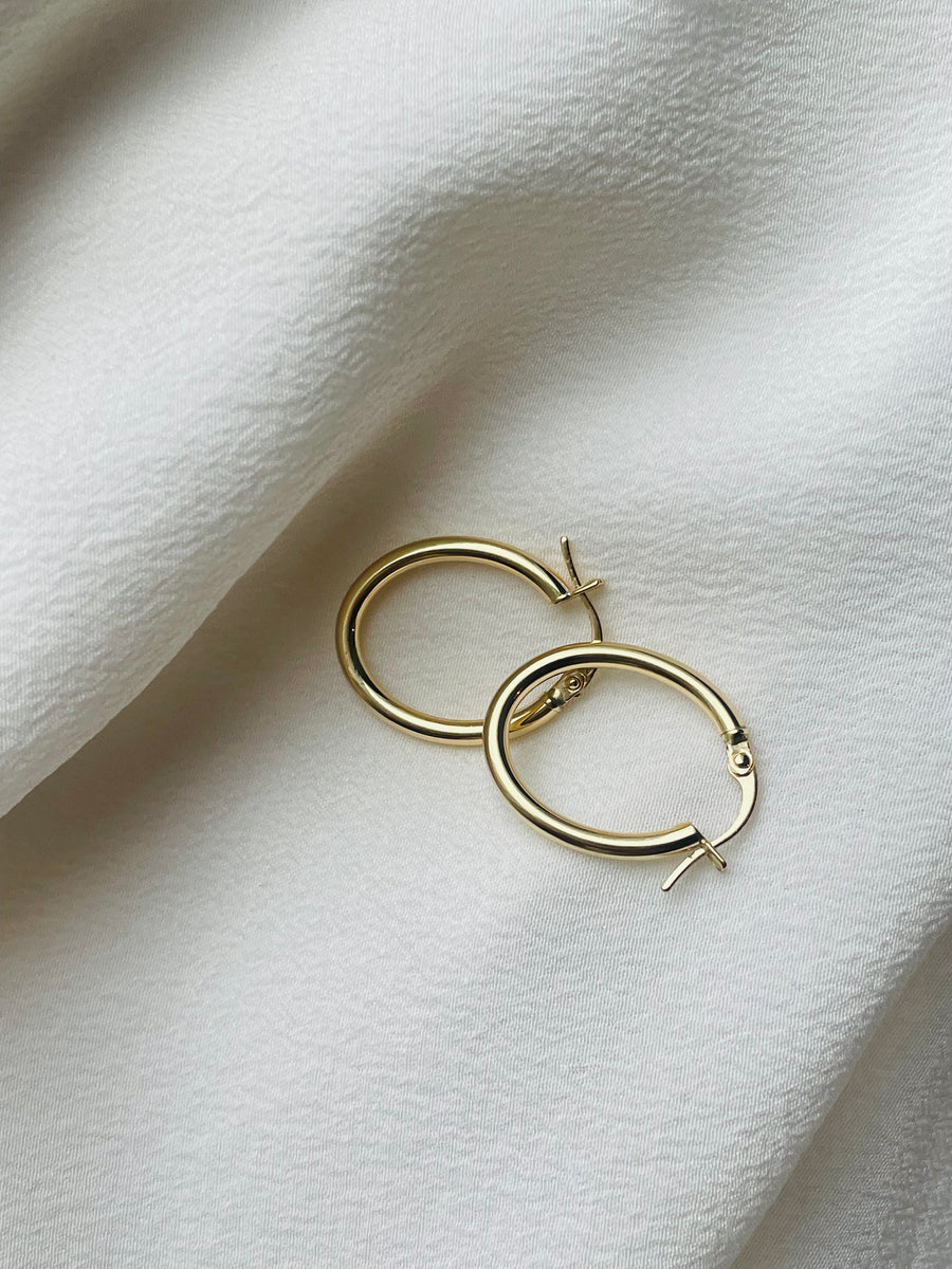 18ct Yellow Gold Hoop Earrings - Ella