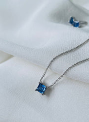 Eva - 18ct White Gold Sapphire Necklace