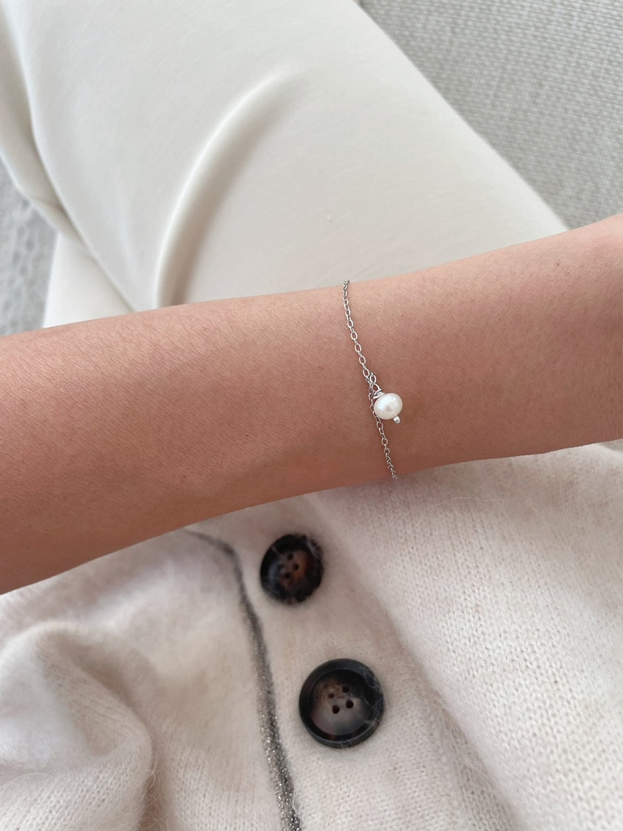 Triple Perla Bracelet | lindamelinda